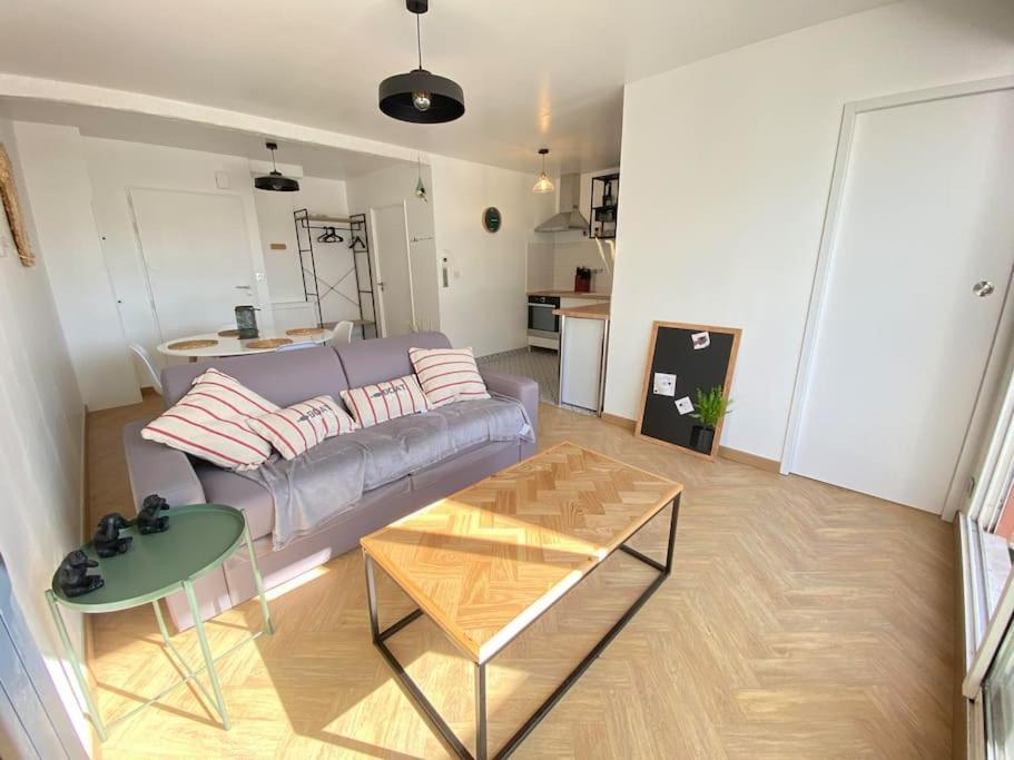 Plein Charme Aux Minimes Terrasse Calme + Parking Apartment La Rochelle  Exterior foto